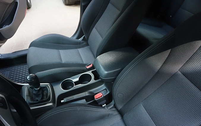 Hyundai I30 cena 48900 przebieg: 74800, rok produkcji 2016 z Golczewo małe 742